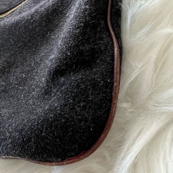 •SOLD•Kate Spade Cobble Hill Ellen Wool Crossbody - Picture 4 of 11